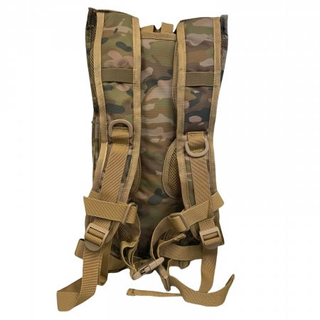 Australian Multicam 1207 Hydration Pack + 2L Bladder - Back View