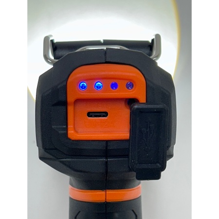 Handheld CROCHUNTER Rechargeable LED Spotlight, 1400L, 825M Reach, Variable Beam